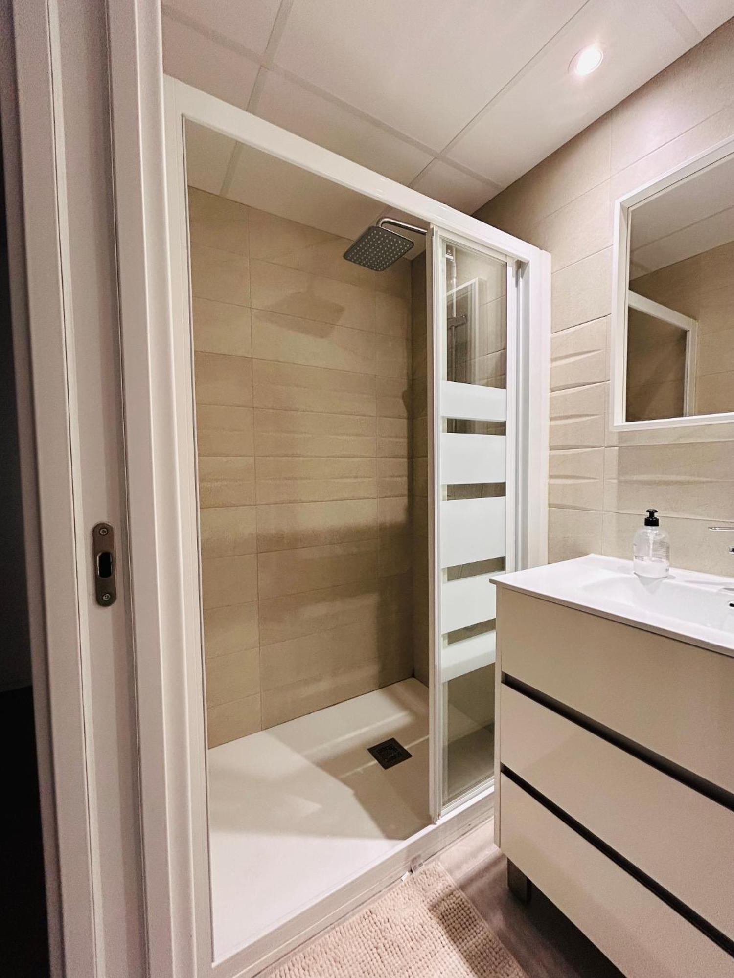 Apartamentos Corteingles Castellon By Tucasanlaplaya กัสเตญองเดลาปลานา ภายนอก รูปภาพ